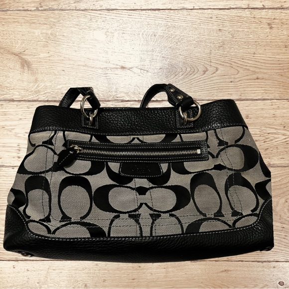 Classic COACH Shoulder Bag 13”x9”x4” Outside zip pocket Roomy. Black/deep tan. - Picture 4 of 13